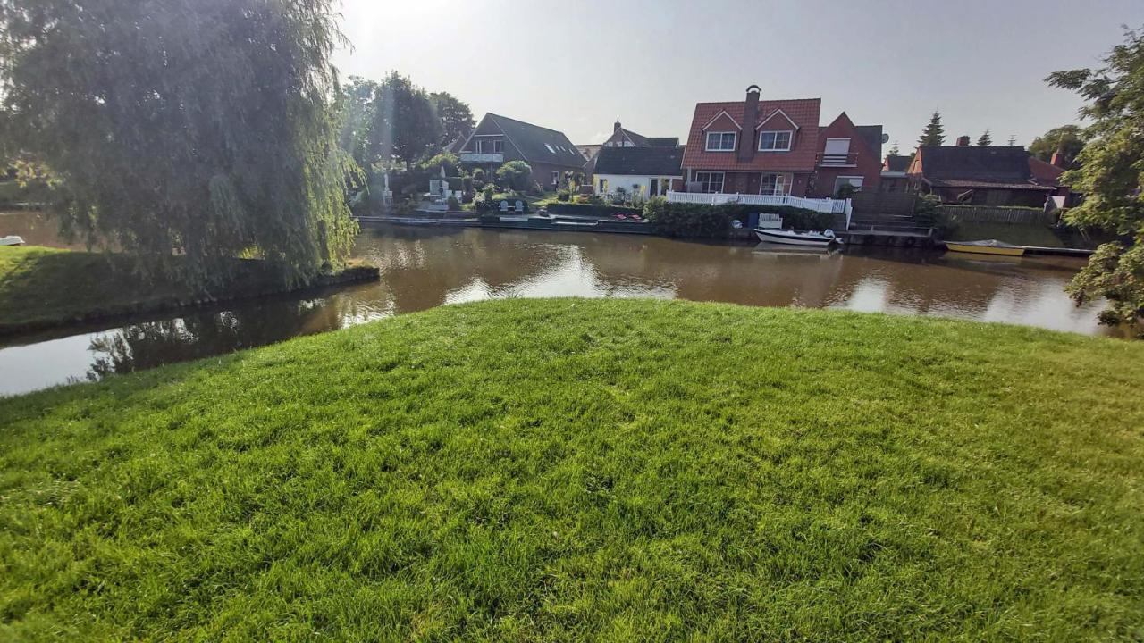 Grachtendroeoem Greetsiel Exteriör bild